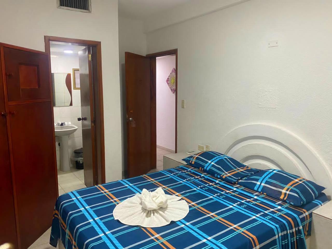 Hotel Brisas Del Mar 2022 Catia La Mar Екстер'єр фото